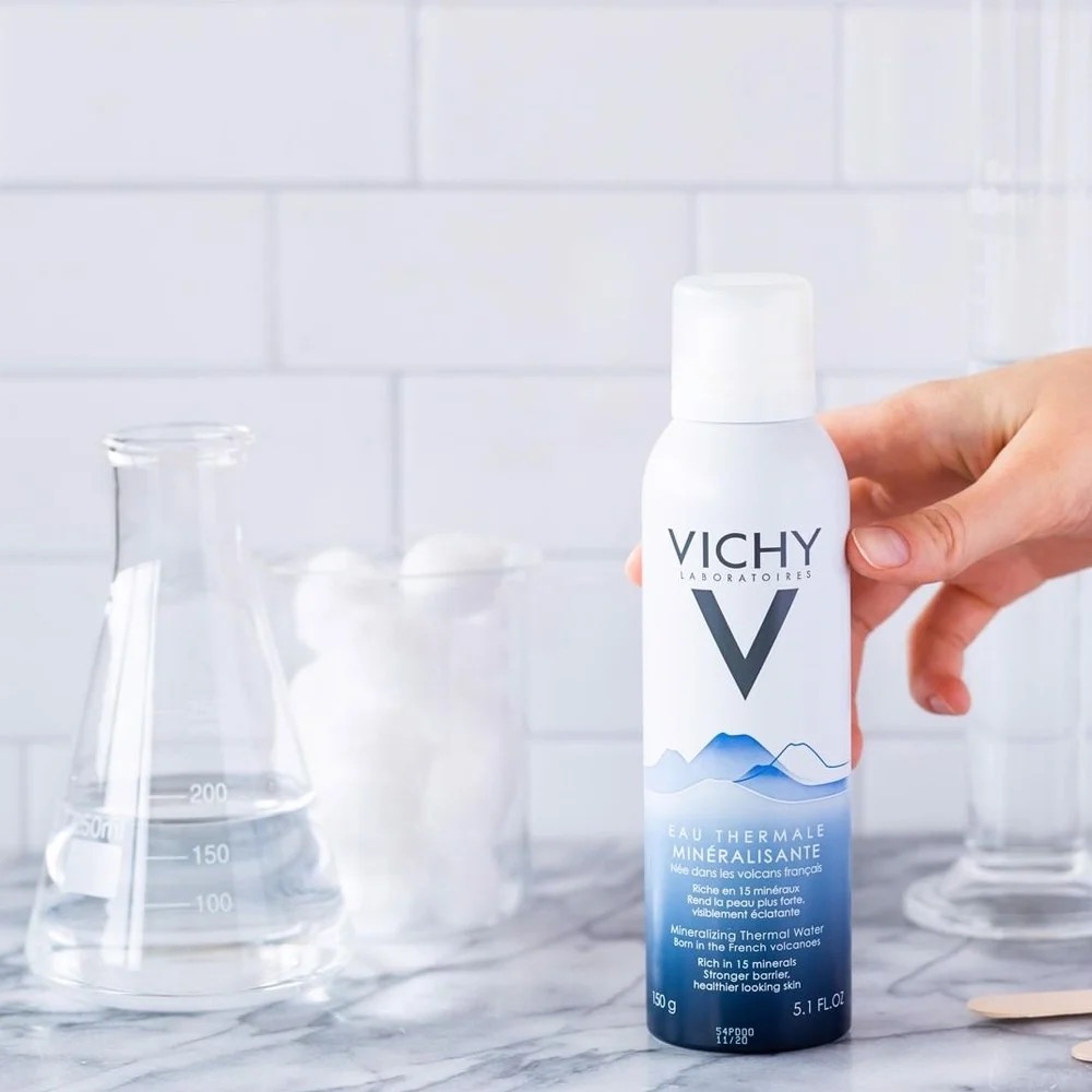 Xịt khoáng Vichy Mineralizing Thermal Water 300ml cấp ẩm, dưỡng da, chống lão hóa