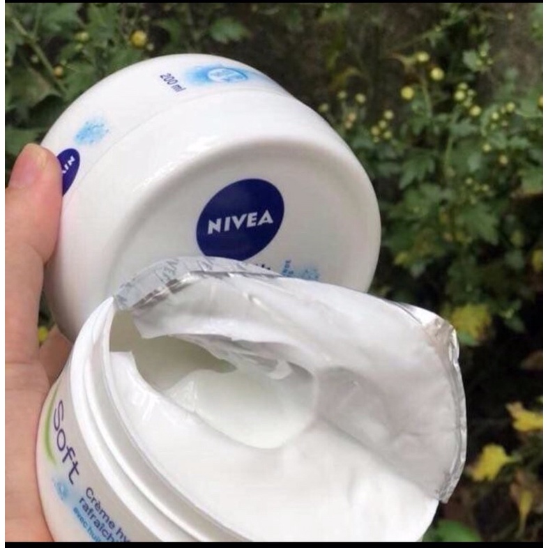 Kem dưỡng ẩm da chuyên sâu NIVEA SOFT