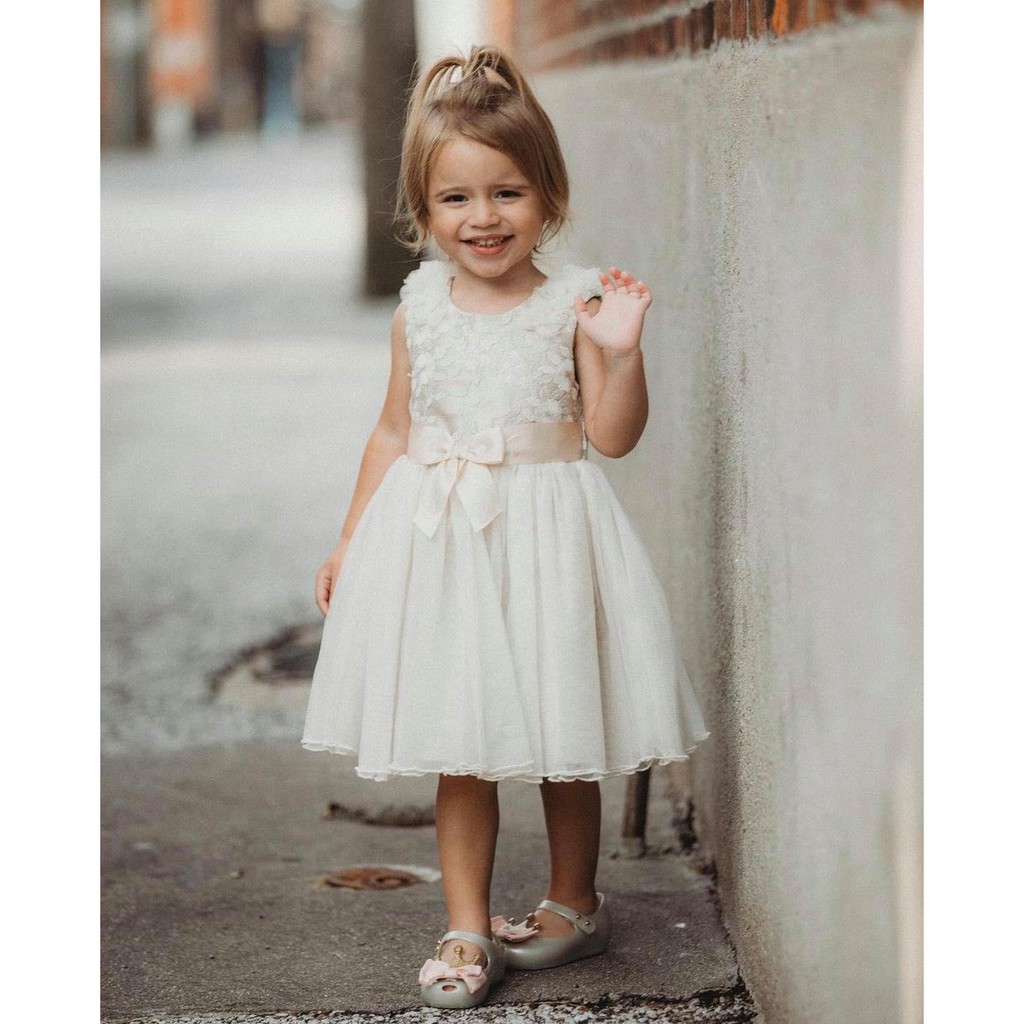 [Mã FAMAYFA2 giảm 10K đơn 50K] Váy trắng nơ hoa nổi Party | BigBuy360 - bigbuy360.vn