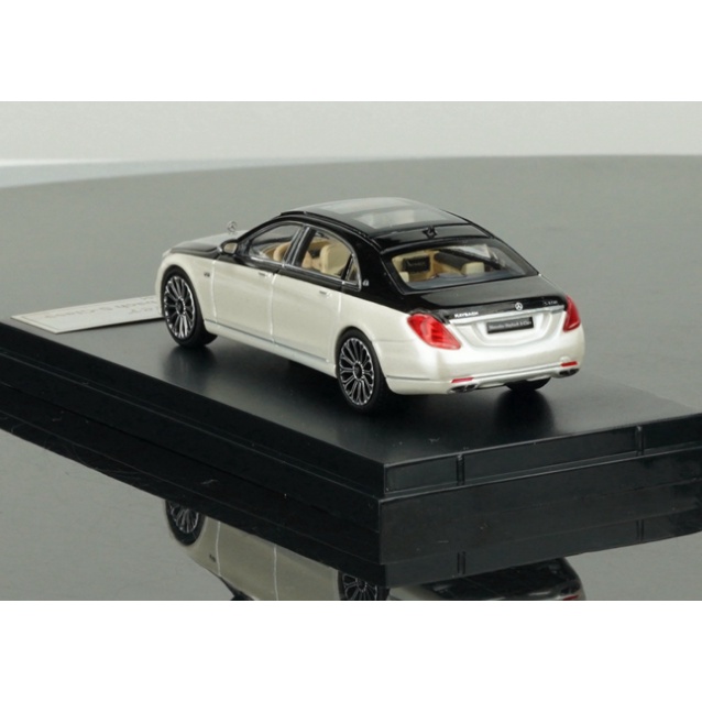 Mô hình ô tô Mercedes Maybach S-klasse S600 1/64 Master