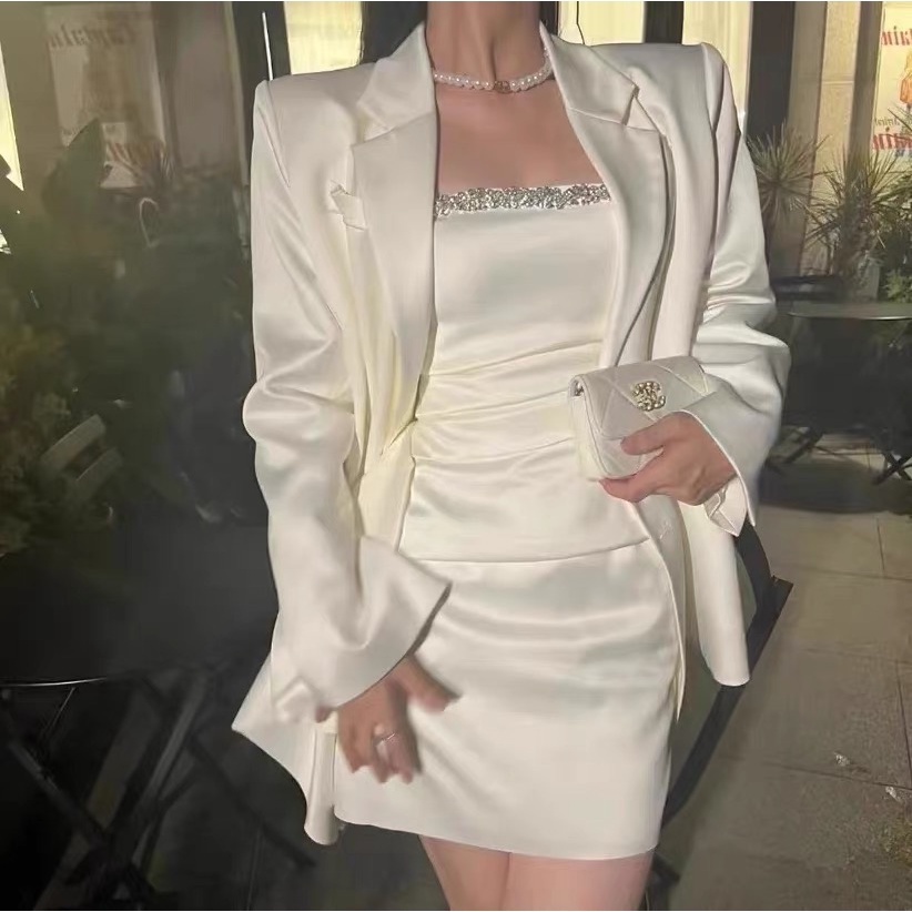 Áo Ống Một Dây Đính Đá Dạng Chuỗi Xích Chịu Được Sức Nặng Cao Gấp Lại Được Phong Cách Công Nghiệp