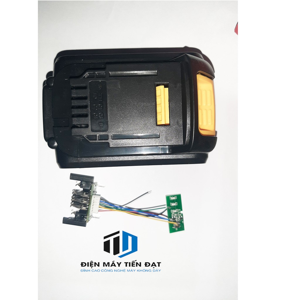DMTD vỏ, mạch DeWALT 18V 2 hàng cell