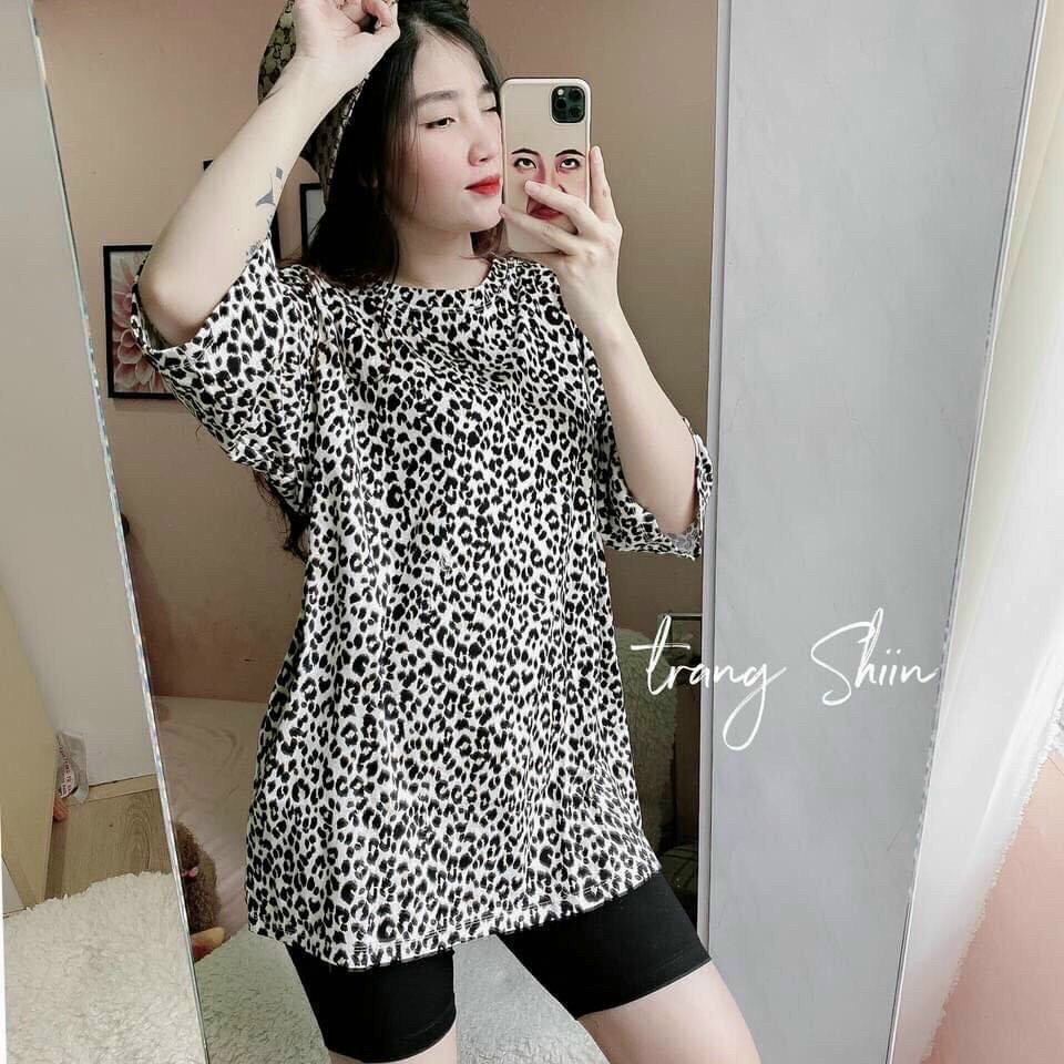Sét bộ áo cộc quần lửng áo hổ trắng cổ tròn kết hợp với quần lengging siêu xinh cho các nàng đi dạo phố