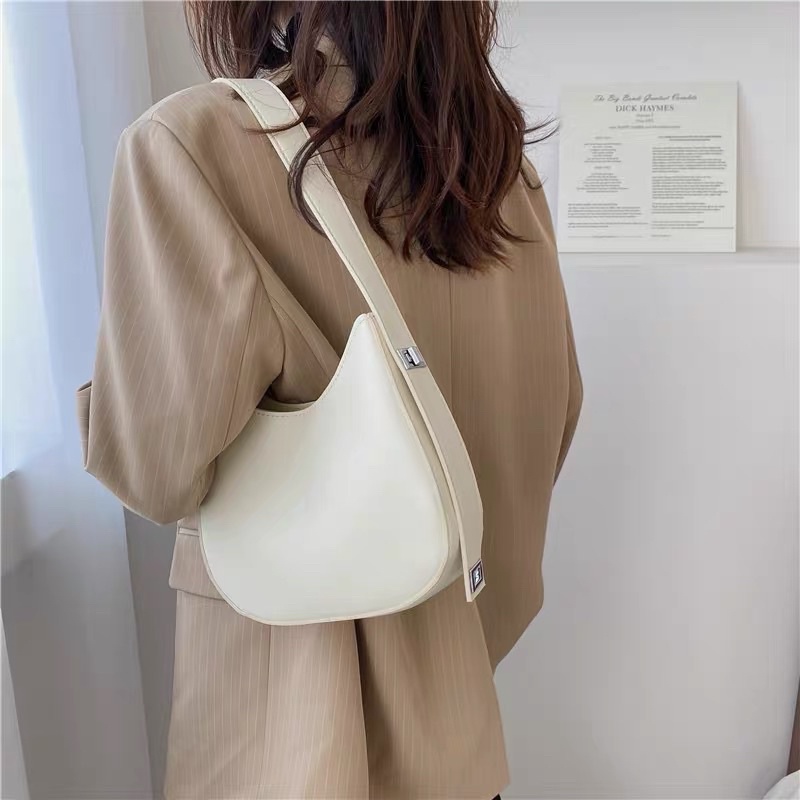 Túi đeo vai da PU trơn thời trang bốn màu kích thước 26*8*22