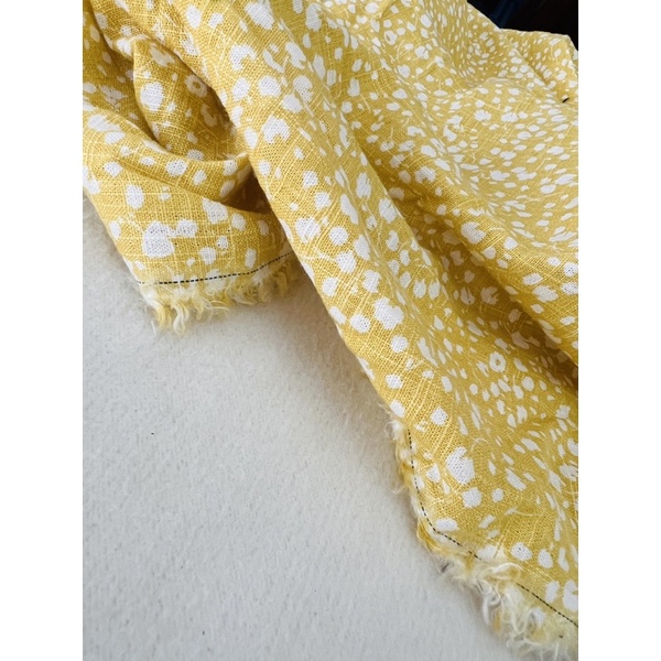 Vải linen đũi màu vàng hoa nhí