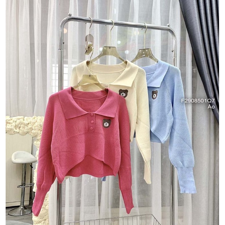Áo len croptop tay dài thêu gấu 2908