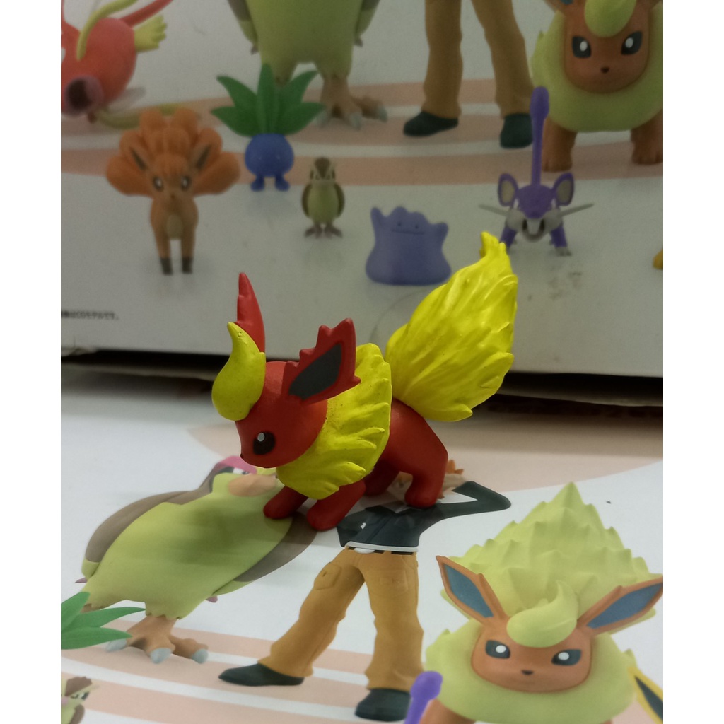 Mô hình quái thú pokemon Flareon Tomy