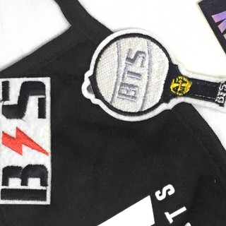 MIẾNG DÁN ÁO BT21