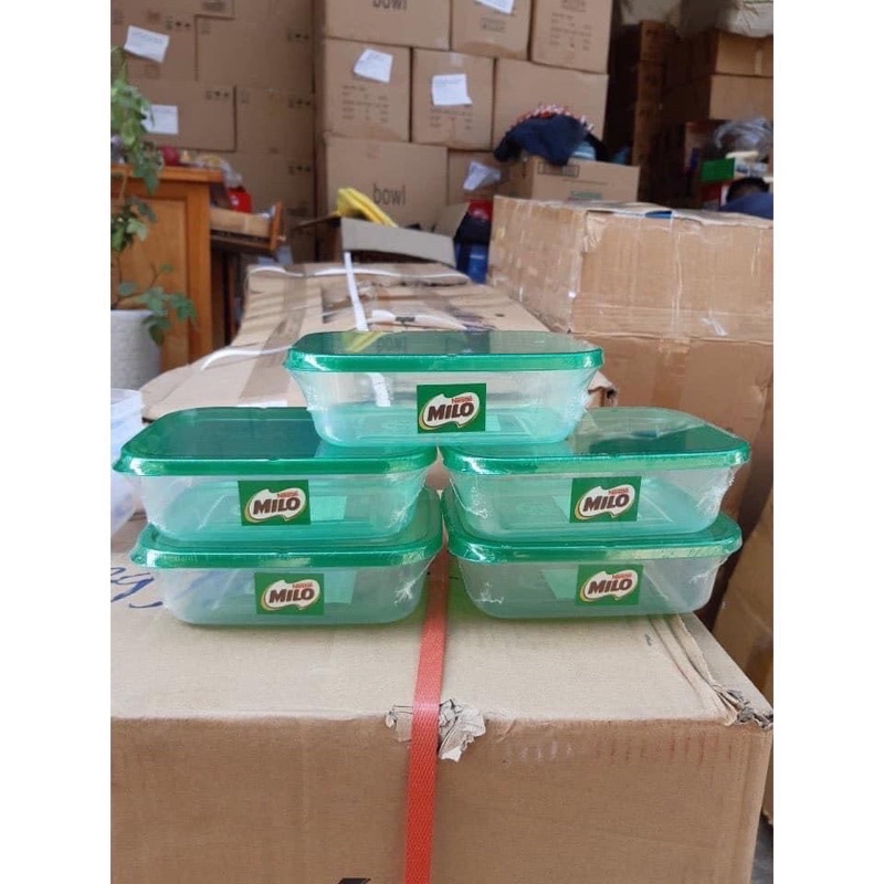 Hộp nhựa kèm nắp 630ml. Hàng KM milo