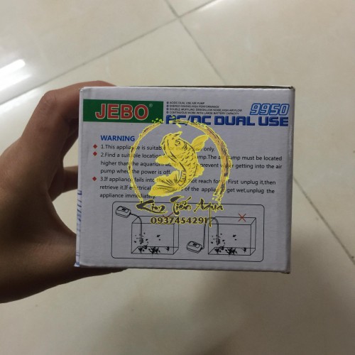 Máy sủi oxy tích điện Jebo 9950 dùng cho hồ cá cảnh