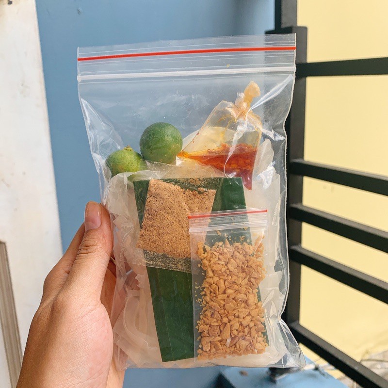 Bánh tráng sate muối tỏi