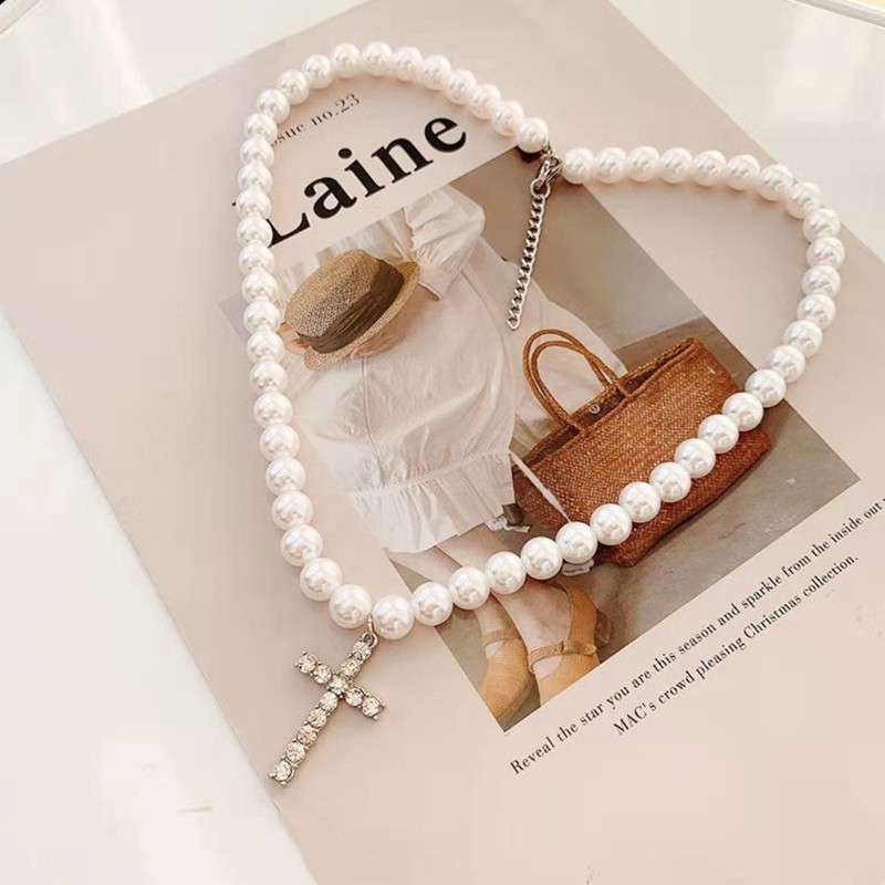 Vòng cổ choker đính ngọc trai giả phối mặt hình thánh giá phong cách cổ điển cá tính cho nam và nữ