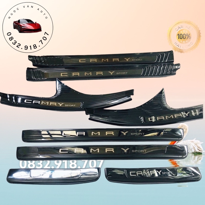 Ốp bậc cửa Camry 2019 - 2022 mẫu Titan tem 3D