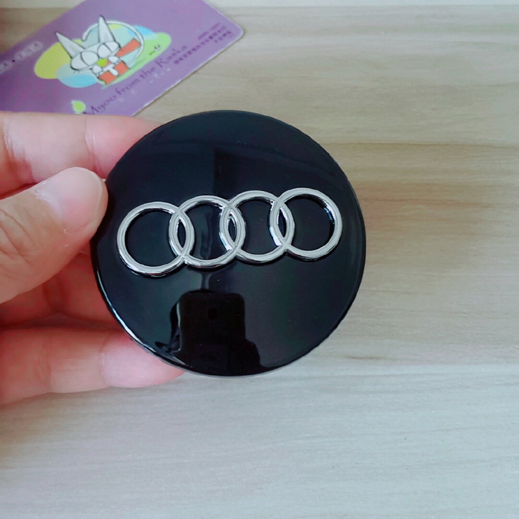 Nắp Logo 68mm Gắn Trục Bánh Xe Hơi Audi A4 Q5 Đen