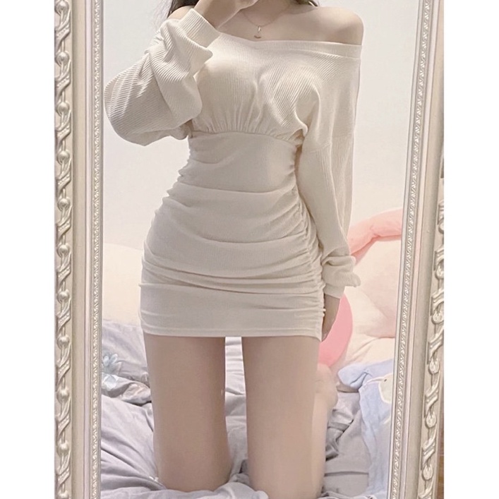 Đầm Ngắn Tay Dài Ôm Body Trễ Vai