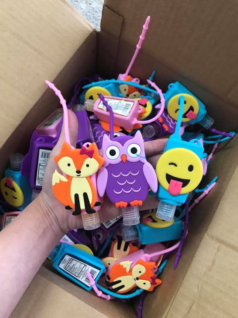 Nước rửa tay khô dạng gel có móc treo balo, túi của Us