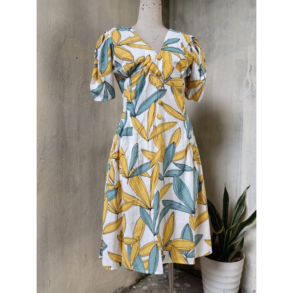 Size M L 40-65kg váy đầm dáng xòe cổ v họa tiết hóa lá mùa hè đi biển công sở trẻ trung niên đẹp xinh giá rẻ dài