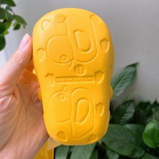 Dép vịt thái Lan
