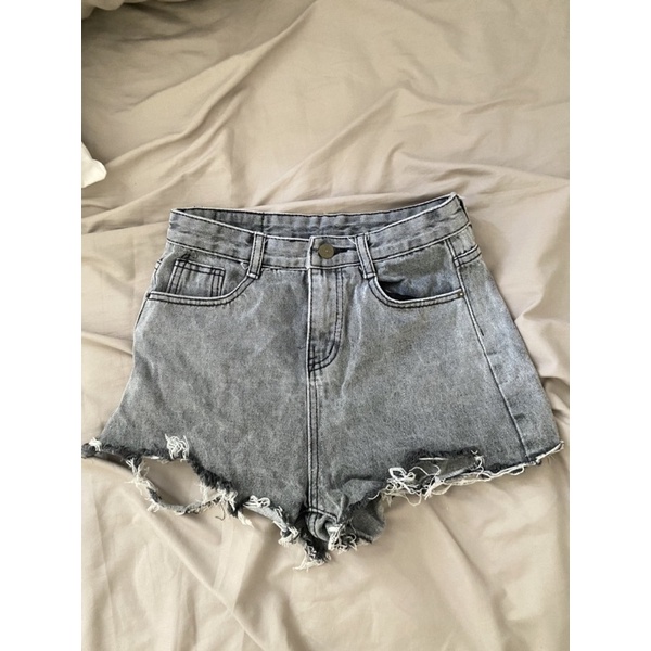 Quần jeans ngắn sz M eo dưới 68