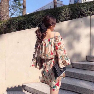 Sét Jum hoa trễ vai