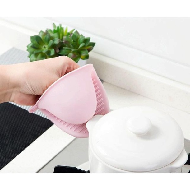 Miếng nhấc nồi silicon sức chịu nóng cao có móc treo