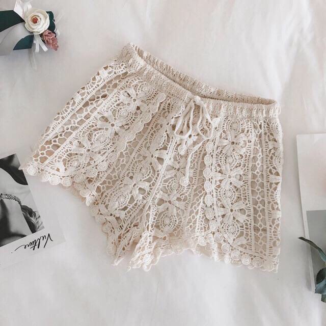 Quần ren kiểu vạt xẻ sexy