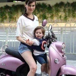 ĐAI XE MÁY CHO BÉ. Dùng cho bé từ 1-12 tuổi.
- Hàng cực bền, chắc chắn.
-Buộc trước hay sau đều được, giúp con ngồi vững