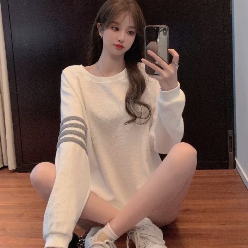 Áo Sweater nam nữ-Áo Fom rộng dáng Unisex chất liệu nỉ bông tay áo 4 sọc cao cấp