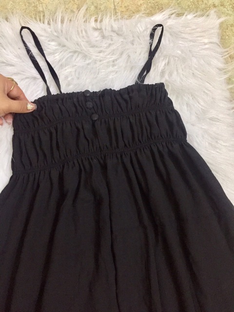 Đầm from rộng xuông chất đũi , bầu bí bon chen thoải mái nha