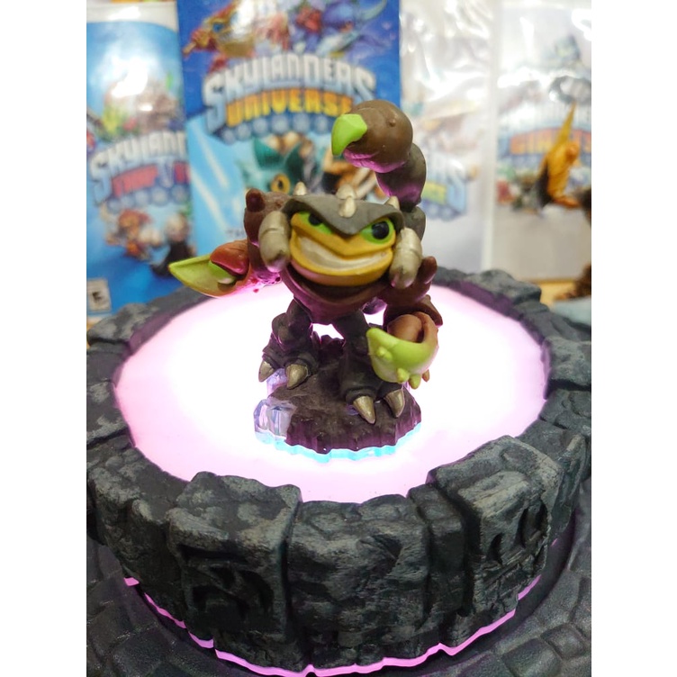 Skylanders Games “Thổ”