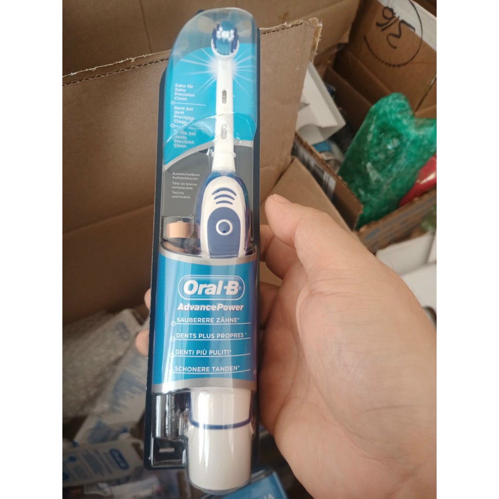 Bàn chải pin Oral-B Pro-Health Clinical nhiều mẫu