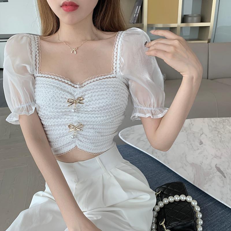 French palace style design niche square neck puff sleeves cropped short white lace stitching shirt blouse women