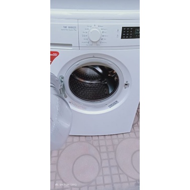 Máy giặt Electrolux 7kg màn hình cảm ứng ewp85752