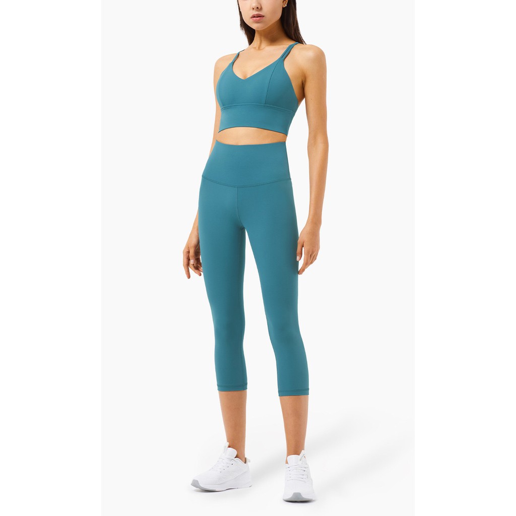 Bộ Đồ Thể Thao 2 Món Xinh Xắn Năng Động Cho Nữ