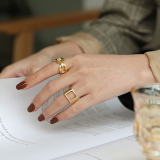 Nhẫn đeo ngón tay phong cách đơn giản sang trọng cho nữ