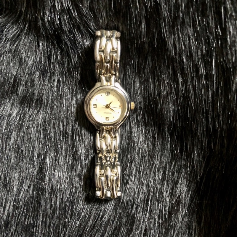 ⌚-  Lắc tay đồng hồ si hiệu Nhật còn mới 95%