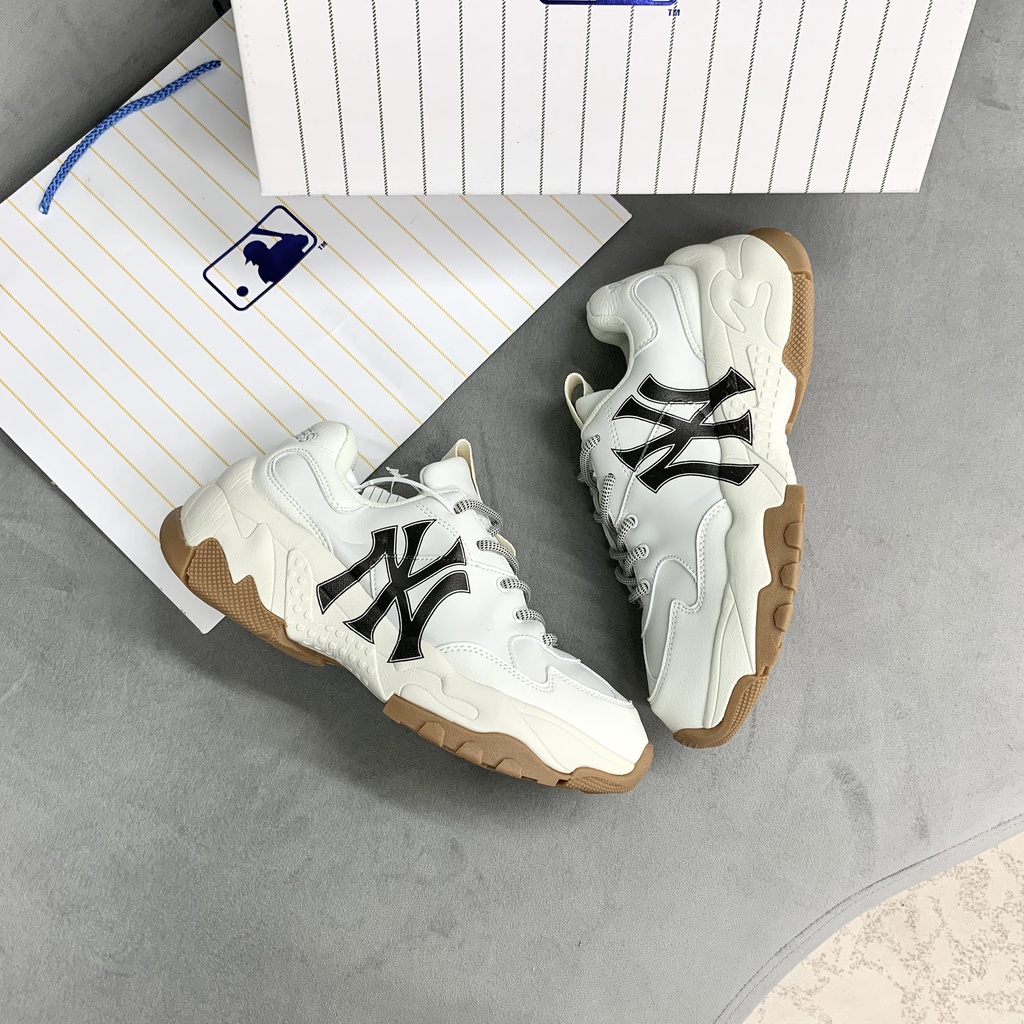 Giày Sneaker 🚚FREESHIP🚚 Giày Thể Thao Mẫu Hot Nam Nữ R11 | BigBuy360 - bigbuy360.vn