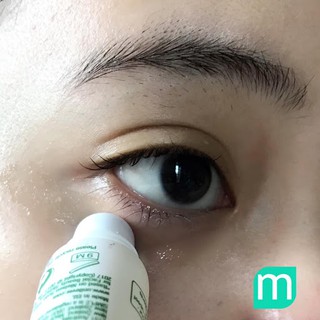 Dưỡng mắt Simple dạng bi lăn