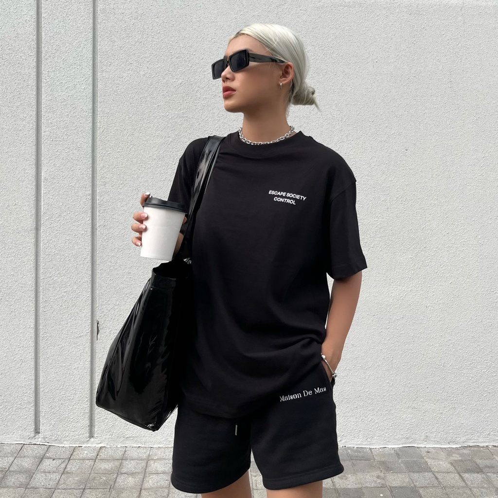 ÁO THUN BASIC 𝗘𝗦𝗖𝗔𝗣𝗘𝗚𝗔𝗡𝗚 𝗧𝗘𝗘 - ĐEN/TRẮNG