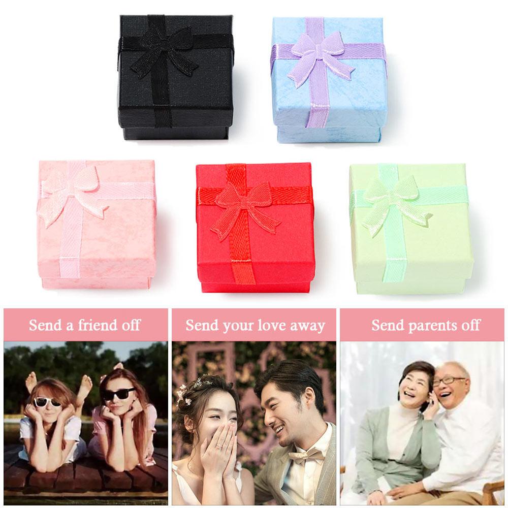 Set 1 / 6 Hộp Giấy Vuông Trưng Bày Trang Sức