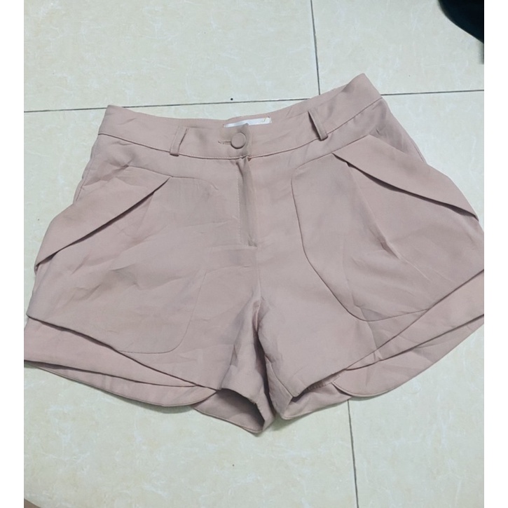 Quần sóc hiệu tag Hàn Quốc mới 9/10