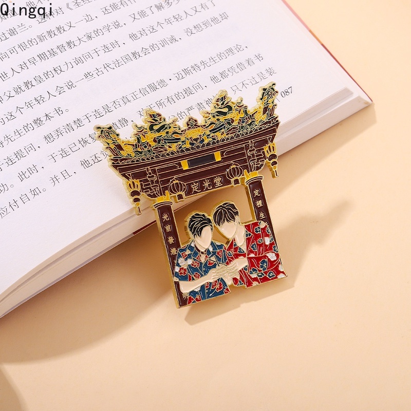 Huy hiệu cài áo MISS ZOE phong cách hoạt hình TV sáng tạo