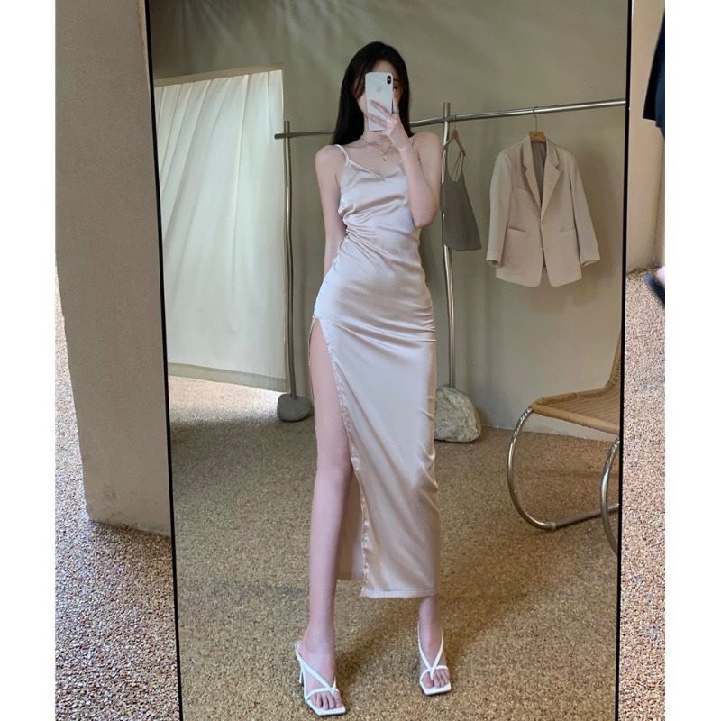 Đầm hai dây dáng ôm xẻ tà Emilyshop ulzzang