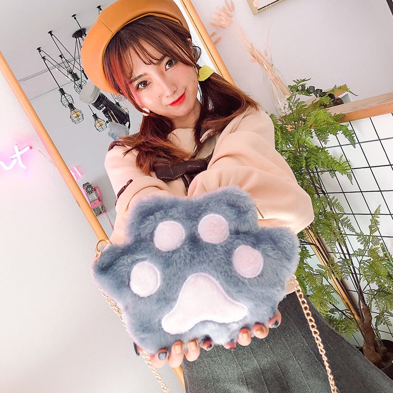 Túi đeo chéo hình chân gấu nhồi bông phong cách lolita dễ thương