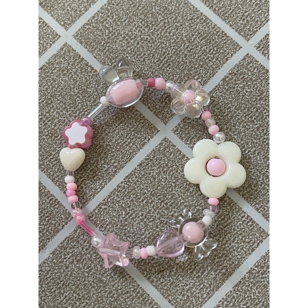 Vòng tay mix charm màu pastel phong cách hàn quốc
