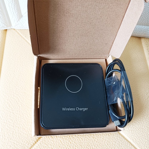 Đế Sạc Nhanh Không Dây Hàng Chính Hãng Chuẩn QI, Sạc Không Dây Thông Minh Tiện Lợi Cho IPhone/SamSung/Xiaomi/Oppo