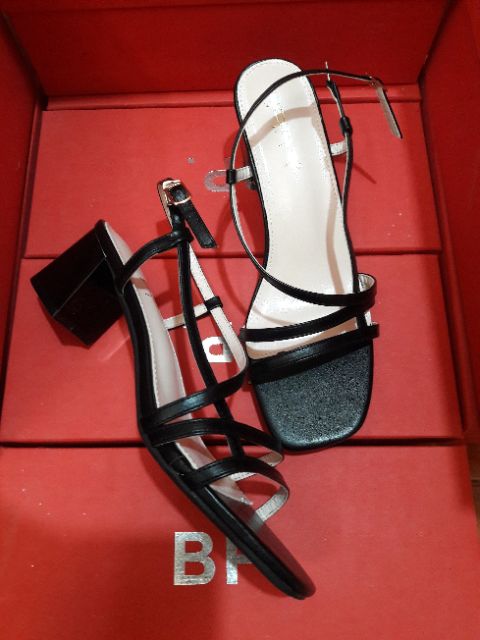 Hàng sale hãng lufi