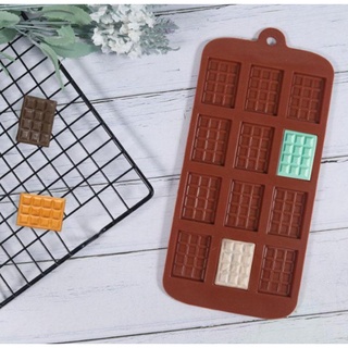 Khuôn silicone 12 ô làm sô cô la/chocolate
