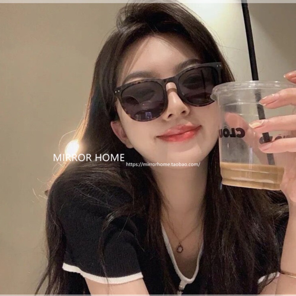 Kính Mát Màu Nâu Phong Cách Hàn Quốc