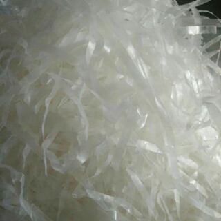 Bánh tráng cắt sợi nhỏ